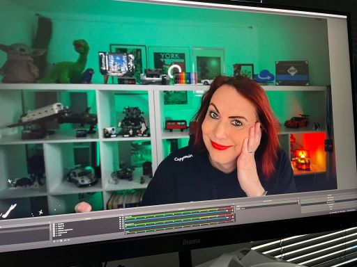 Stacy Cashmore in her studio